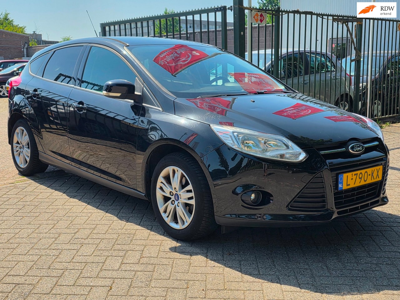 Ford Focus - 1.6 TI-VCT Ambiente Airco elektrische ramen cv op afs - AutoWereld.nl