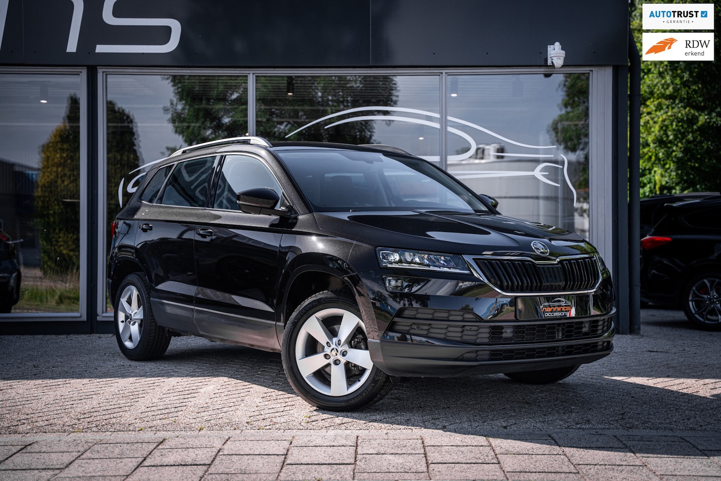 Skoda Karoq - 1.5 TSI ACT Style|Trekhaak|Carplay|Camera|Automaat|Climate - AutoWereld.nl