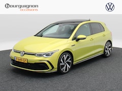 Volkswagen Golf - 1.5 eTSi 150 Pk Automaat R-Line Business | Stoel/Stuuverwarming | Panorama dak | Adaptive