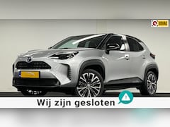 Toyota Yaris Cross - 1.5 Hybrid Executive AWD*Panodak*Navi*Camera*Parksens