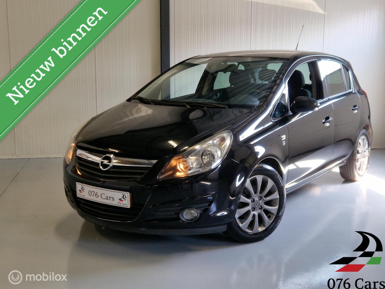 Opel Corsa - 1.2-16V '111' Edition 101 DKM NAP AIRCO 5 DEURS - AutoWereld.nl