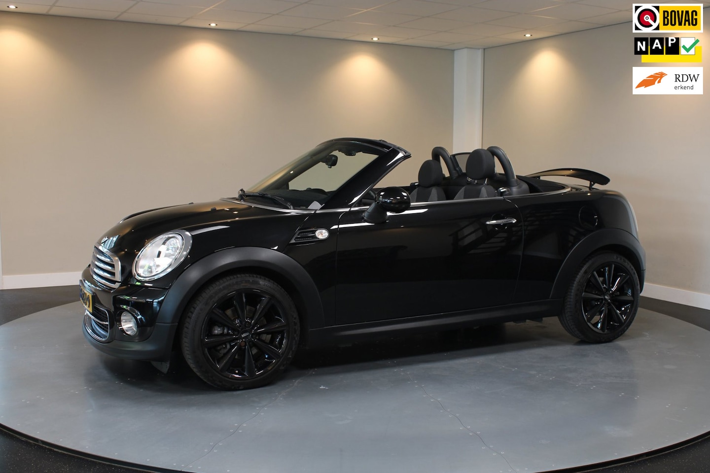 MINI Roadster - 1.6 Cooper Pepper *Dealer OH* Stoelverw.|Climate|Sfeerverlichting|PDC|NAP - AutoWereld.nl