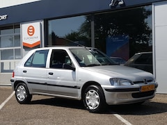 Peugeot 106 - 1.1 XR 5DR XT | Schuifdak | Toerenteller |