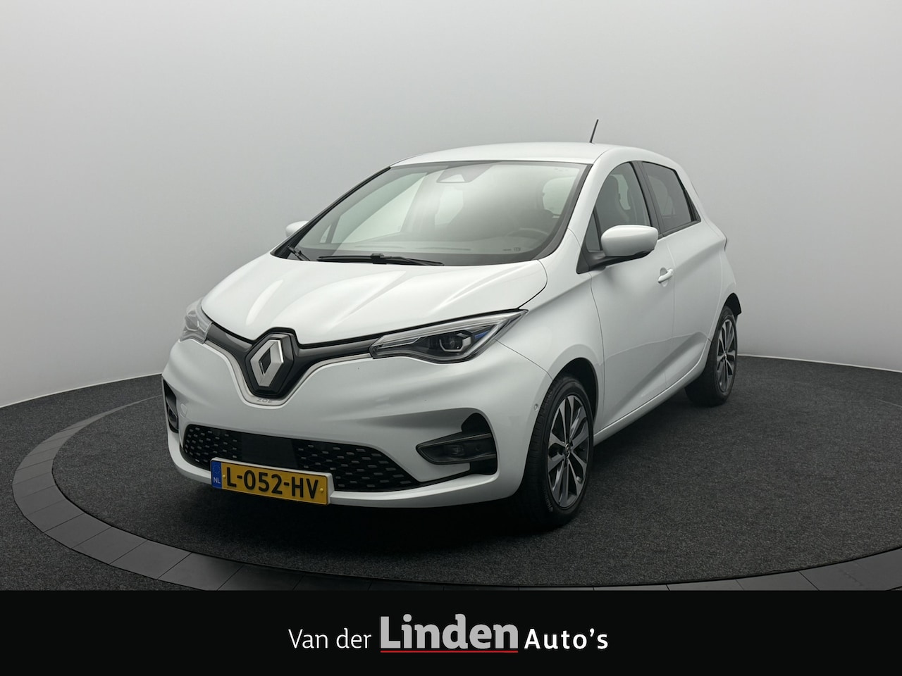 Renault Zoe - R135 Intens 52 kWh SOH 93,3% | Koop Accu | Warmtepomp | Navigatie | Camera | Stoel\Stuur V - AutoWereld.nl