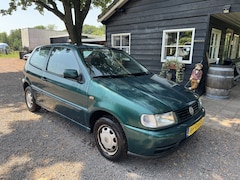 Volkswagen Polo - 1.6 Automaat