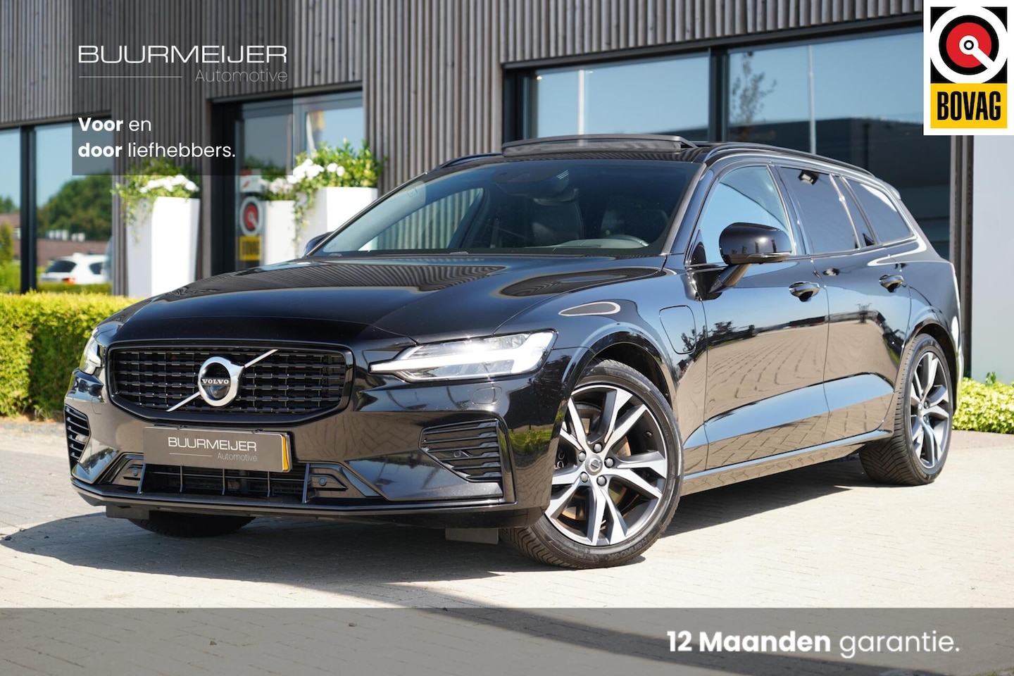 Volvo V60 - 2.0 T8 Recharge AWD R-Design | Schuif/kanteldak | Trekhaak | Harman Kardon | Adaptieve cru - AutoWereld.nl