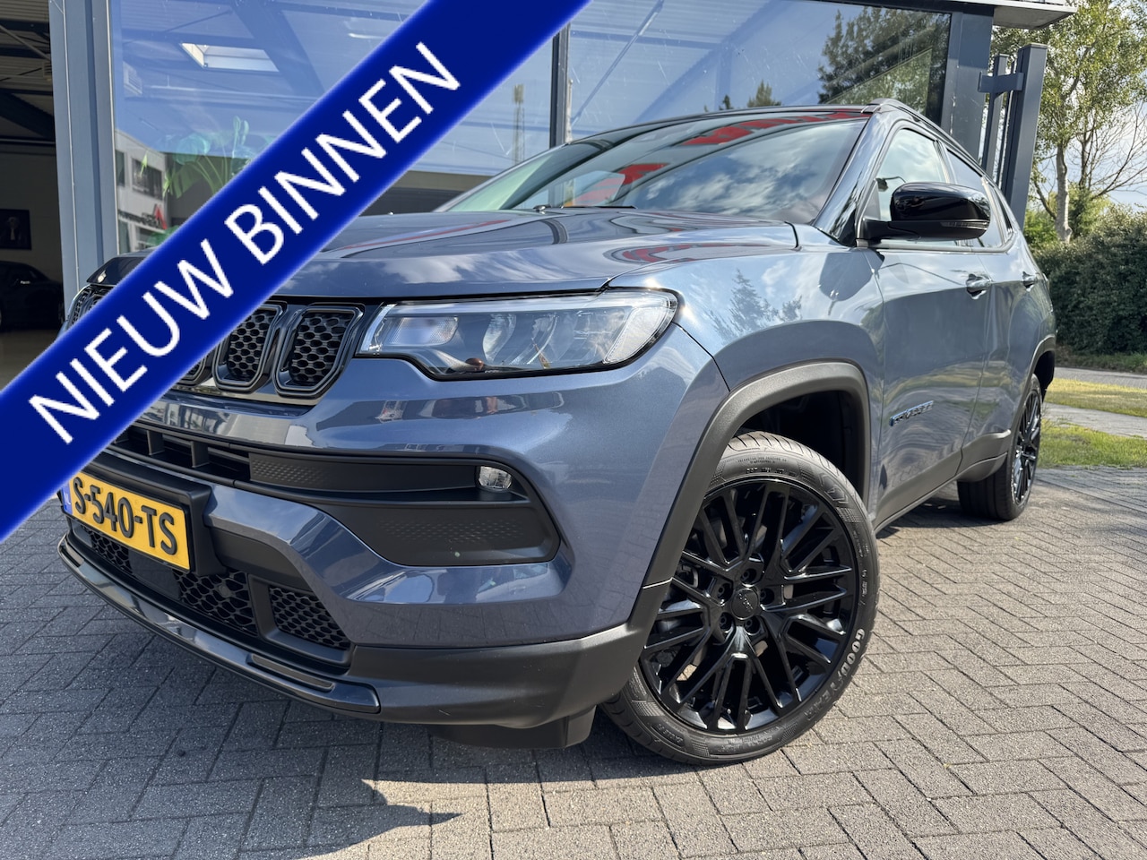 Jeep Compass - 4xe 190 Plug-in Hybrid Electric Night Eagle 4xe 190 Plug-in Hybrid Electric Night Eagle - AutoWereld.nl