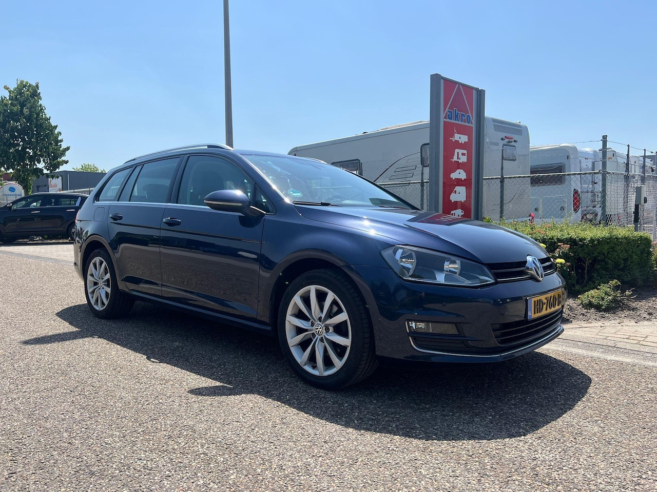 Volkswagen Golf Variant - 1.6 TDI Business Edition | Cruise Control | Camera | NAVI Fullmap | Trekhaak | Android Aut - AutoWereld.nl