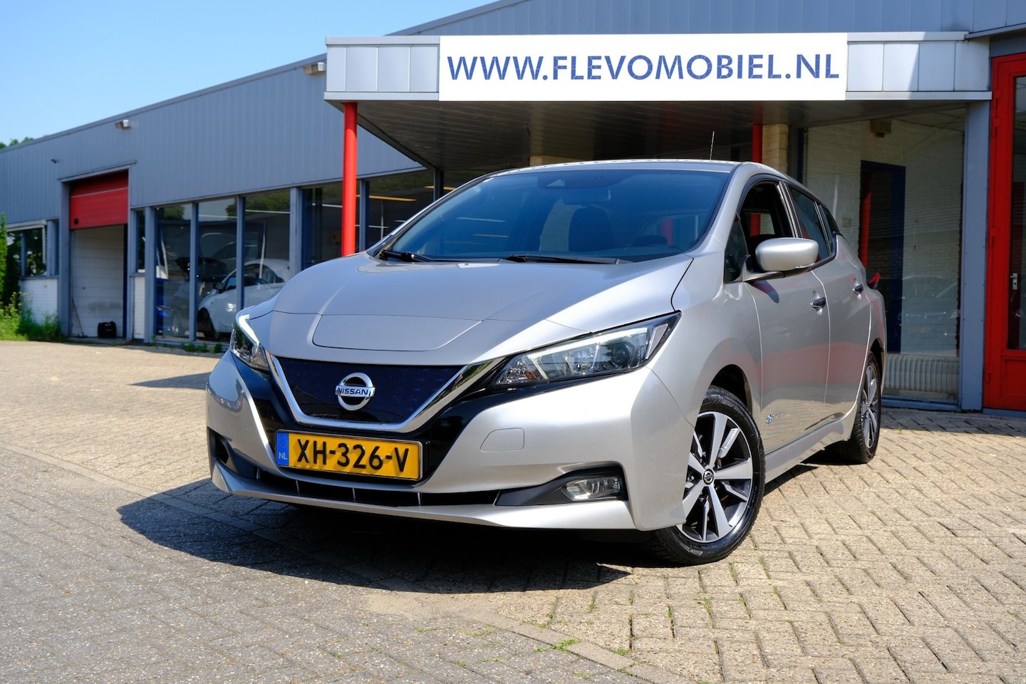 Nissan LEAF - Acenta 40 kWh Aut. Navi|Clima|LMVCarPlay - AutoWereld.nl