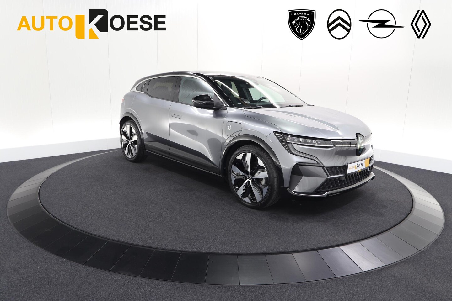 Renault Mégane E-Tech - EV40 Boost Charge Techno | SOH 95,5% | Camera | Apple Carplay | Parkeersensoren - AutoWereld.nl