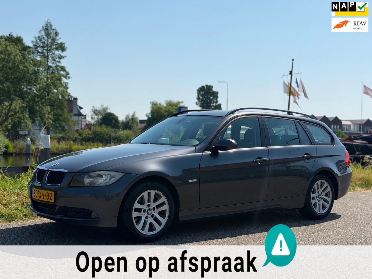 BMW 3-serie Touring - 318i High Executive CRUISE CLIMA LEDER PDC - AutoWereld.nl