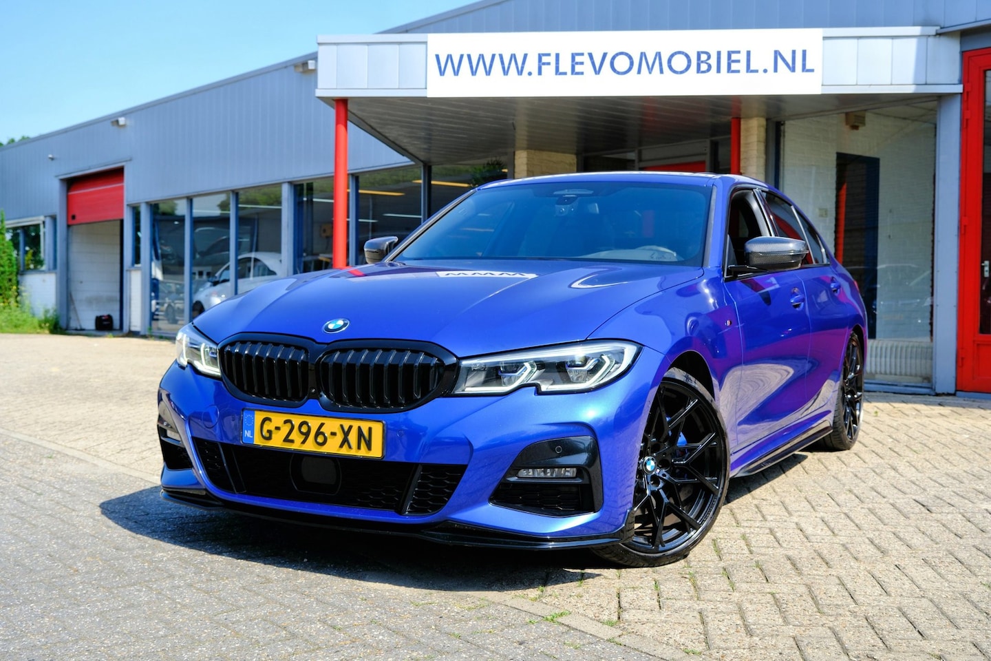 BMW 3-serie - 330i 259pk M Sport Aut. Pano|Leder|Carbon Pakket|20"LMV|HUD|Zeer Luxe! - AutoWereld.nl