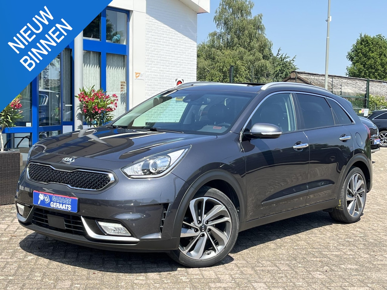 Kia Niro - 1.6 GDi Hybrid ExecutiveLine l Panoramadak, Stoelverwarming V+A, Stoelventilatie, Dodehoek - AutoWereld.nl