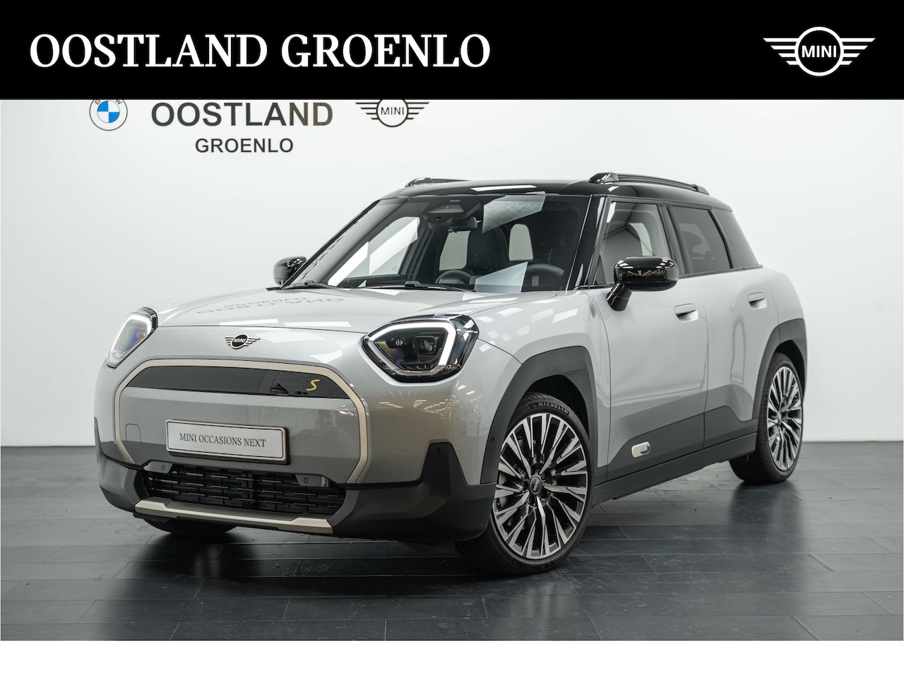 MINI Aceman - SE / Favoured / Pakket M / 19" Eternal Spoke 2-tone - AutoWereld.nl