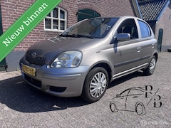 Toyota Yaris - 1.3 VVT-i Sol AIRCO KOOPJE