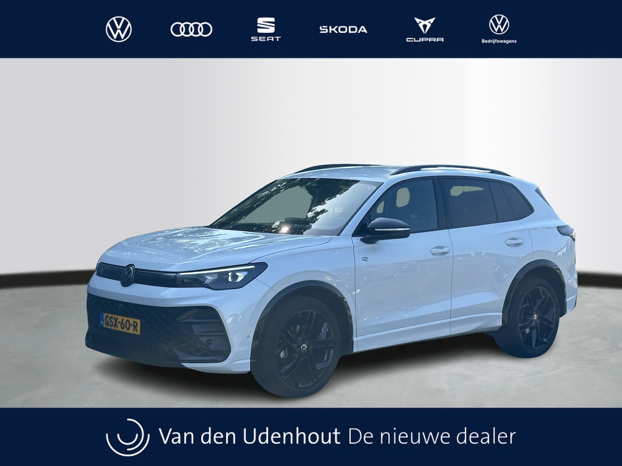 Volkswagen Tiguan - 1.5 eTSI 150pk DSG R-Line Business Black Style - AutoWereld.nl