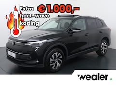 Volkswagen Tiguan - 1.5 eHybrid Life Edition | 204 PK | SoH 99% | Trekhaak wegklapbaar | Panoramadak | Adaptiv