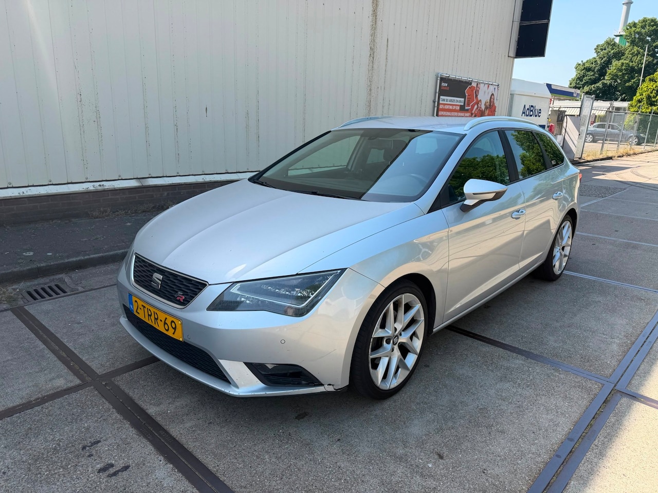 SEAT Leon ST - 1.6 TDI Style Business Ecomotive 1.6 TDI Style Business Ecomotive - AutoWereld.nl