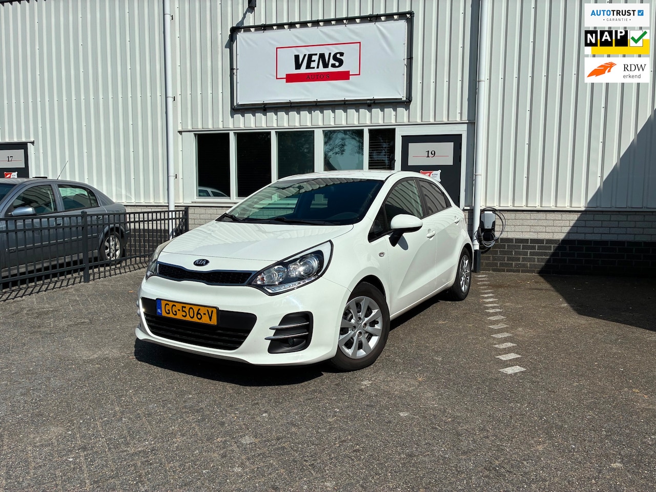 Kia Rio - 1.2 CVVT DynamicLine 1.2 CVVT DynamicLine, NAP, NAVI, CAMERA - AutoWereld.nl