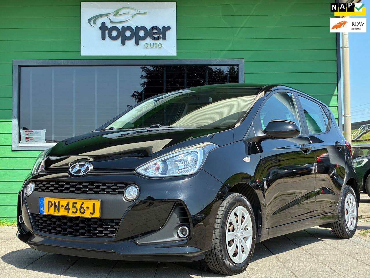 Hyundai i10 - 1.0i Comfort|2e Eigenaar|Navigatie|Airco|CruiseControl - AutoWereld.nl