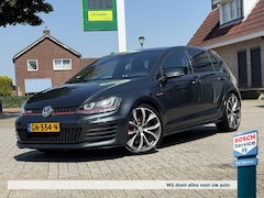 Volkswagen Golf - 7 2.0 TSI GTI Performance 230PK / Automaat / Camera / Clima / Navi / Led / 19*Inch