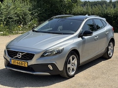 Volvo V40 Cross Country - 1.5 T3 Nordic+ *PANORAMA/LEDER/NAVI