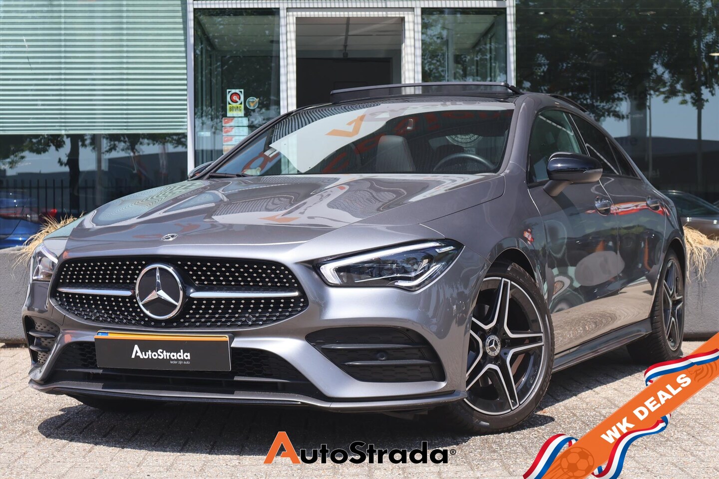 Mercedes-Benz CLA-Klasse - Coupé 180 AMG-Line 136pk | Cruise | Pano | Camera | Sfeer | Navi | Carplay | Keyless | Cli - AutoWereld.nl