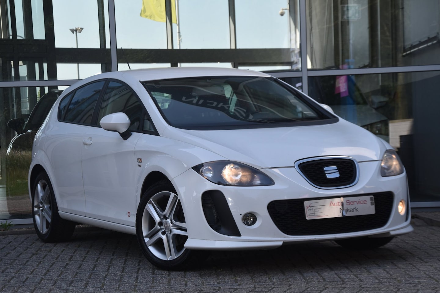 SEAT Leon - 1.4 TSI Businessline COPA Airco Nav. Pdc NAP Zeer Nette Auto ! - AutoWereld.nl