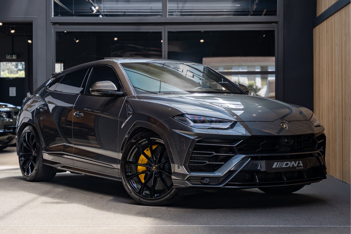 Lamborghini Urus - Carbonpakket B&O Massage ACC HUD Urus 4.0 V8 - AutoWereld.nl