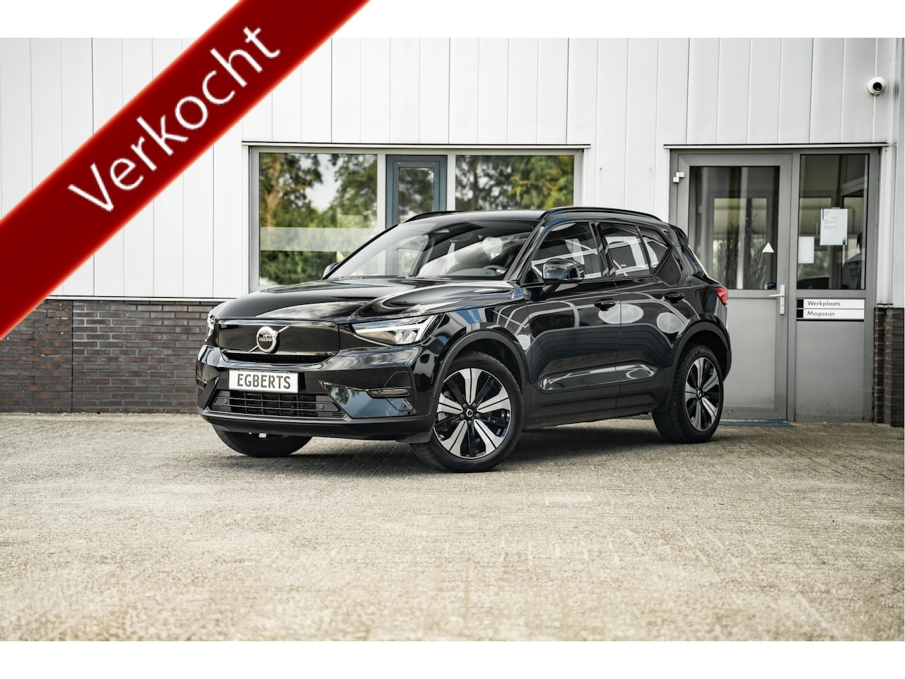 Volvo XC40 - Recharge Core 70 kWh | Apple Carplay/Android Auto | Camera | 1500kg trekgewicht - AutoWereld.nl