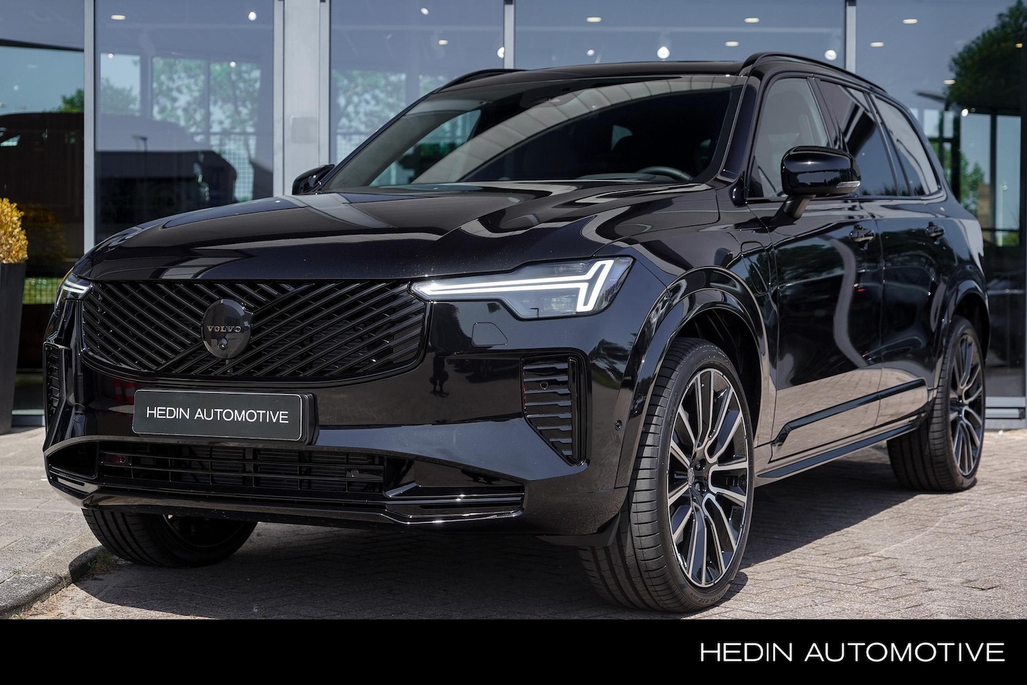 Volvo XC90 - 2.0 T8 Plug-in hybrid AWD Ultra Black Ed. Exec. | Bowers & Wilkins Audio | Luchtvering | P - AutoWereld.nl