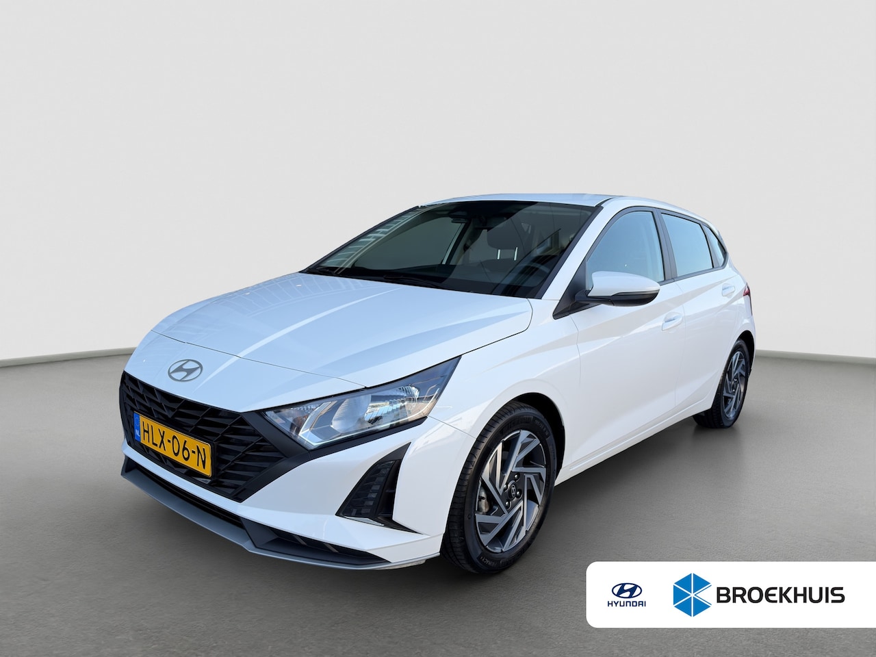 Hyundai i20 - 1.2 MPI 84pk Comfort | Airco | Camera | Carplay | Cruise control | Dodehoek detectie | Nav - AutoWereld.nl