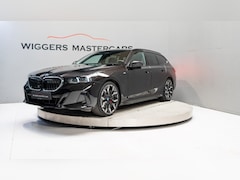BMW 5-serie - 530E M-SPORT , Panodak, Harman en Kardon, Leder, 21 Inch, 360 camera Trekh, BTW