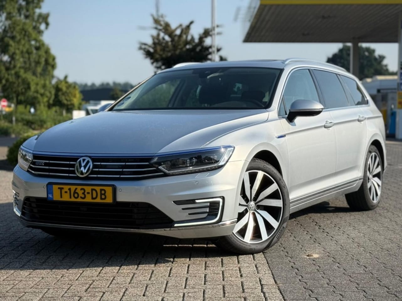 Volkswagen Passat - 1.4 GTE PANORAMADAK TREKHAAK - AutoWereld.nl