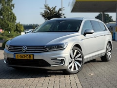 Volkswagen Passat - 1.4 GTE PANORAMADAK TREKHAAK