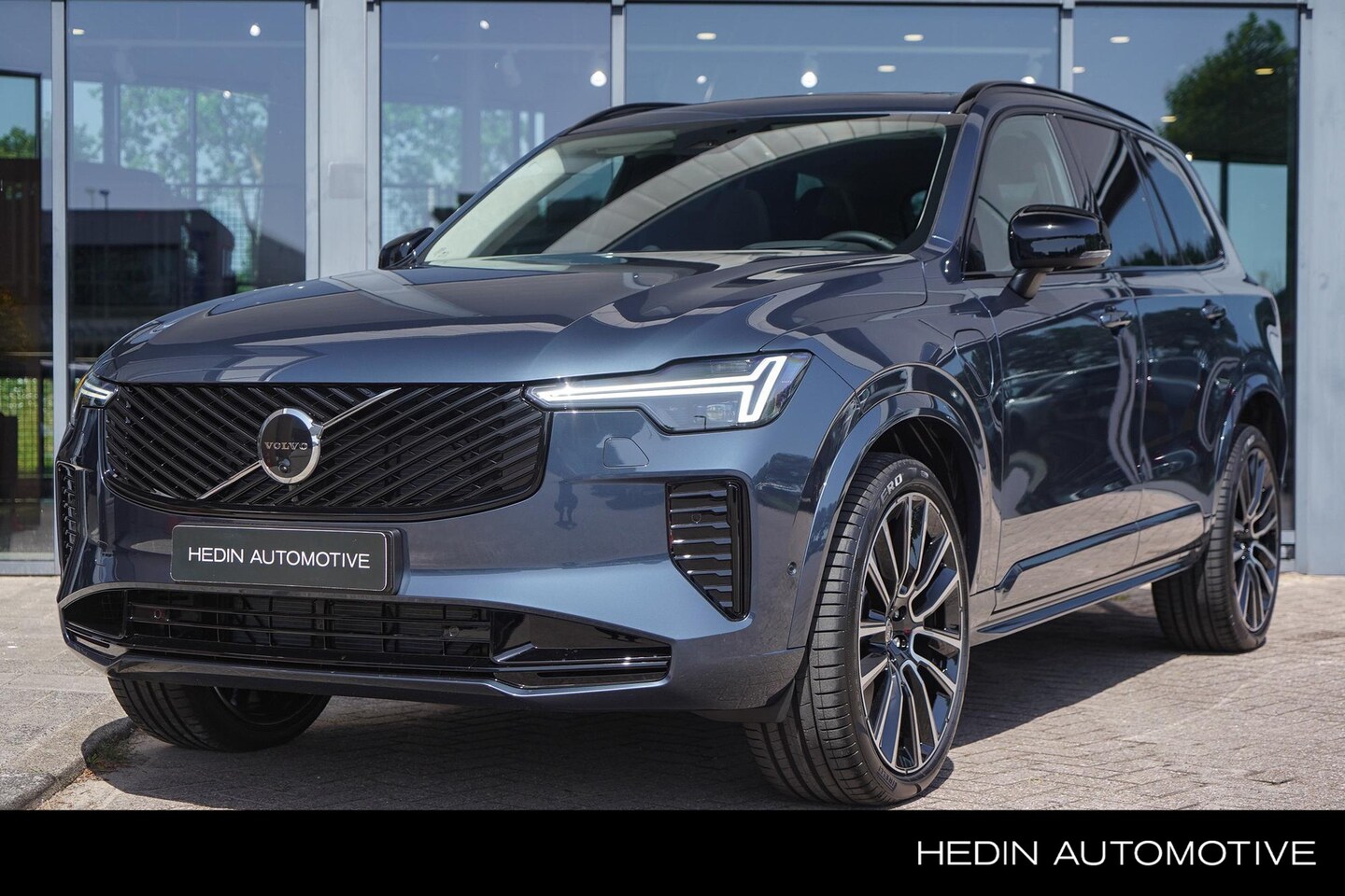 Volvo XC90 - 2.0 T8 Plug-in hybrid AWD Ultra Dark Exec. Ed. | Bowers & Wilkins Audio | Luchtvering | Pa - AutoWereld.nl
