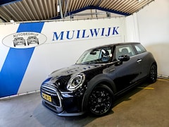 MINI Cooper - 1.5 Business Edition / Camera / LED / Sfeer / NL Auto