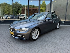 BMW 3-serie - 320i Luxury, Xenon, NaviPro, Keyless, Stoelverw, Clima, Cruise, PDC, Dealer OH