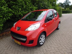 Peugeot 107 - 1.0-12v XR 5 DEURS AIRCO