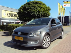 Volkswagen Polo - 1.4-16V Highline