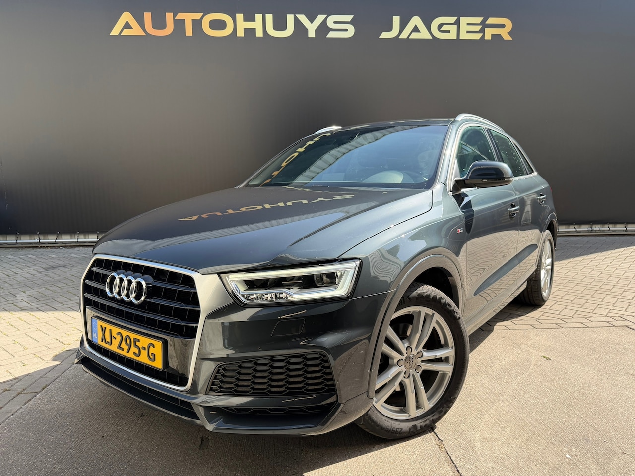 Audi Q3 - 35 TFSI Advanced Sline Automaat 1e Eigenaar - AutoWereld.nl
