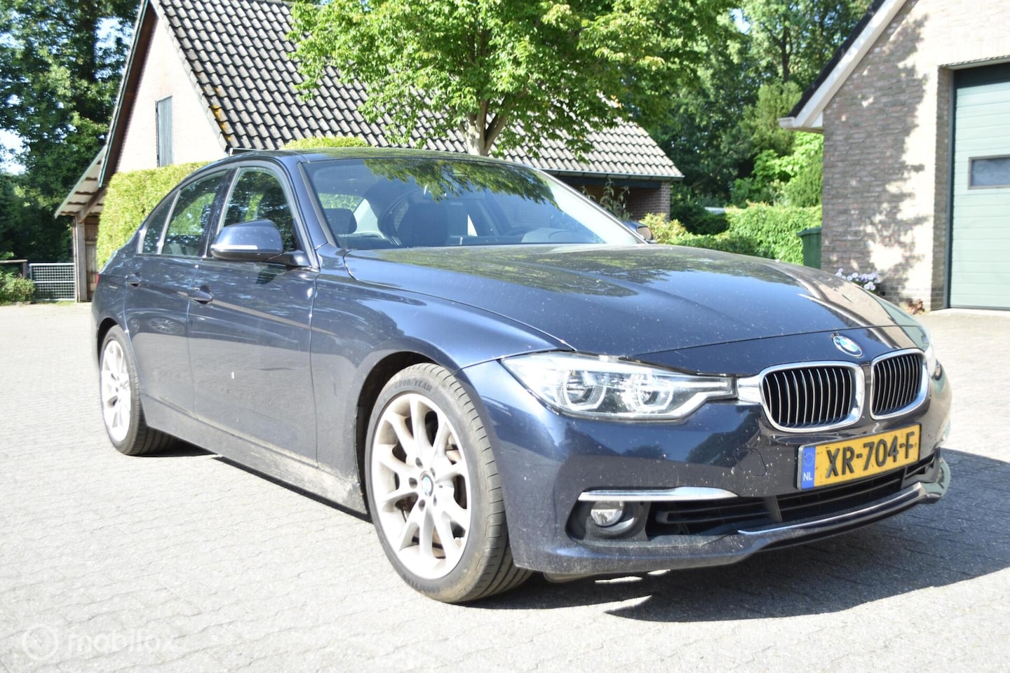 BMW 3-serie - 340i Luxury Aut - AutoWereld.nl