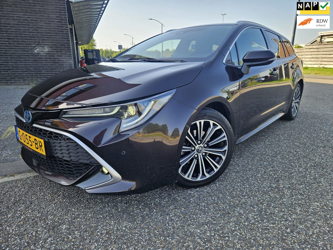 Toyota Corolla Touring Sports - 1.8 Hybrid Executive GARANTIE - AutoWereld.nl