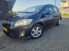Toyota Auris - 1.8 Full Hybrid Aspiration GARANTIE