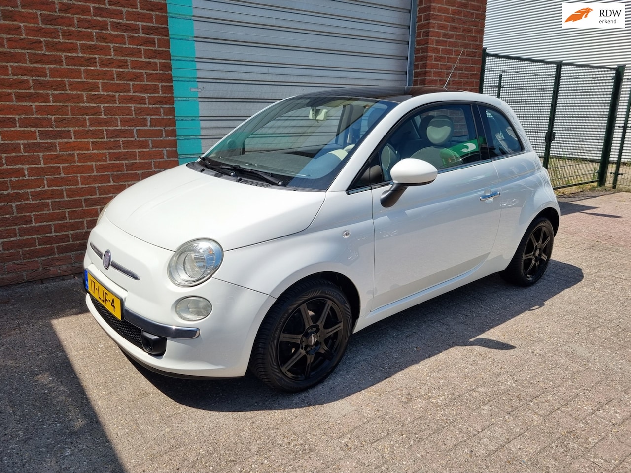 Fiat 500 - 1.2 Lounge 3-Drs Airco! Panoramadak! Bj:2009 - AutoWereld.nl
