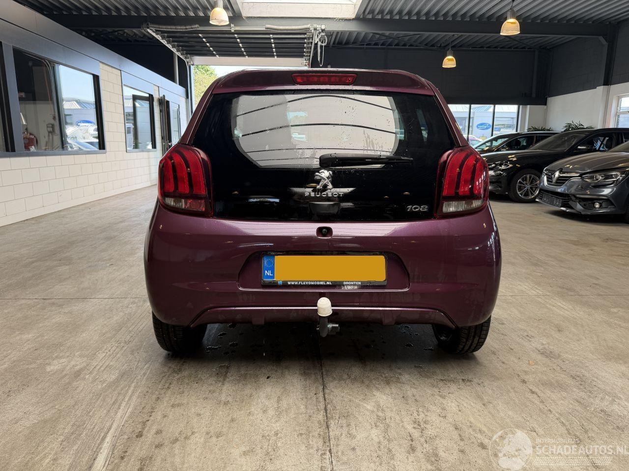 Peugeot 108 - 1.2 TOP! Roland Garros