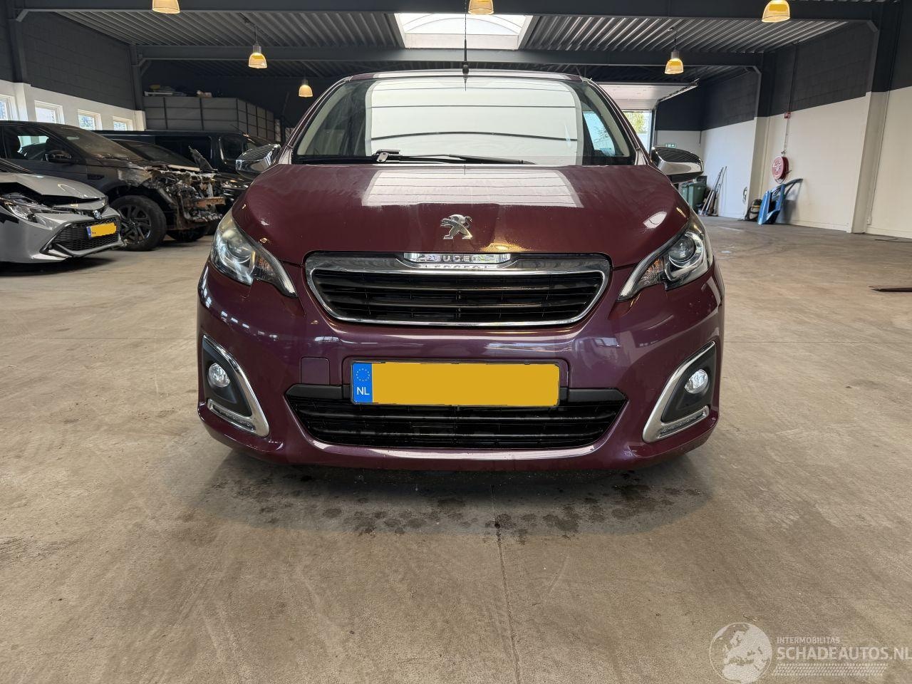 Peugeot 108 - 1.2 TOP! Roland Garros