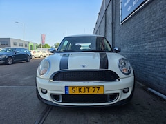 MINI 3-Deurs - 1.6 One MINIMALIST
