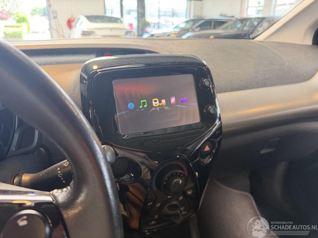 Peugeot 108 - 1.2 TOP! Roland Garros