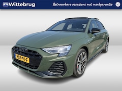 Audi A3 Sportback - 45 TFSI e 272pk S edition Competition Automaat Panoramadak / Parking Plus / 18"LM velgen /